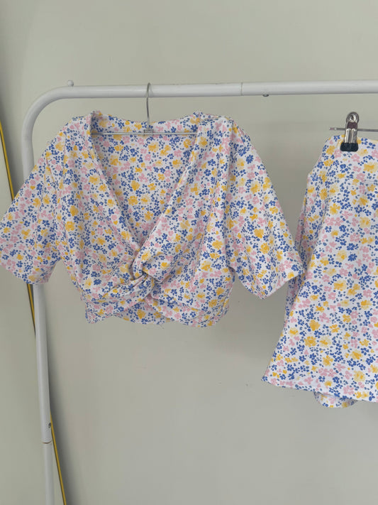 Set Lilly Knoty Crop & Skarela