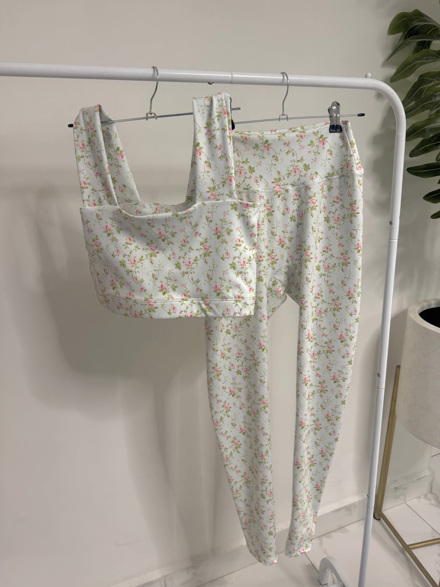 Set Gardenia Top Square & Legging