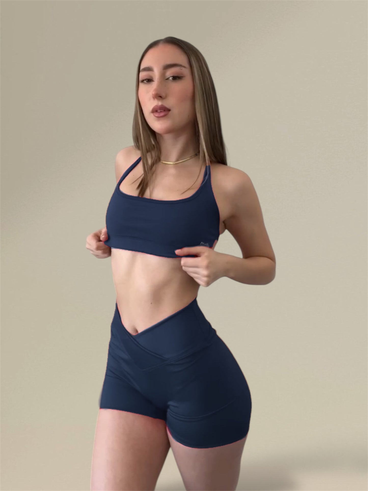 Set Midnight Mini short W & Showy Top