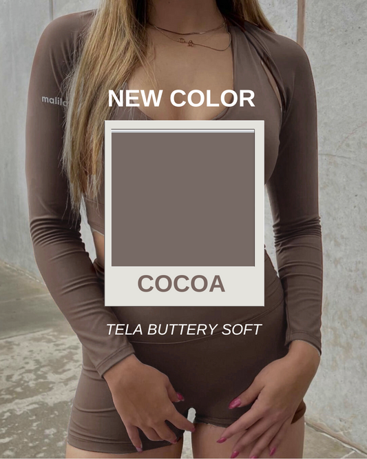 Set 3 pzas cocoa crossover top, mini short & off arms (buttery soft)