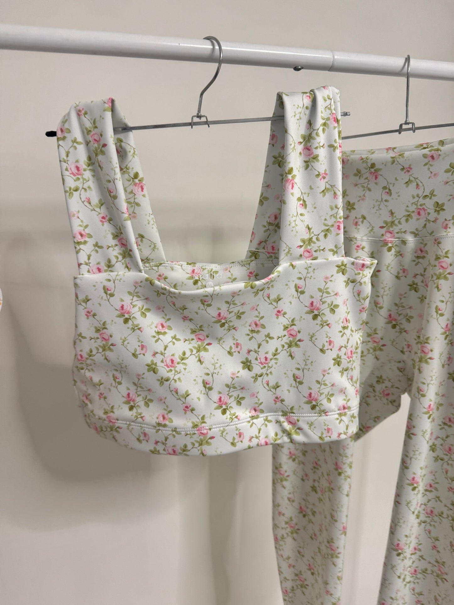 Set Gardenia Top Square & Legging