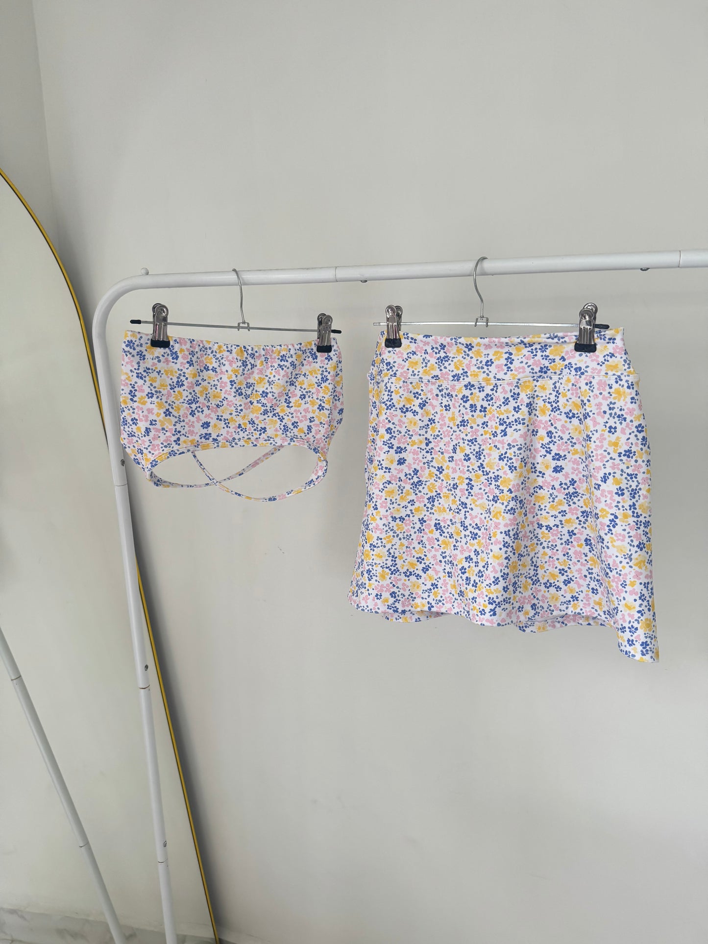 Set Lilly Showy Top & Skarela