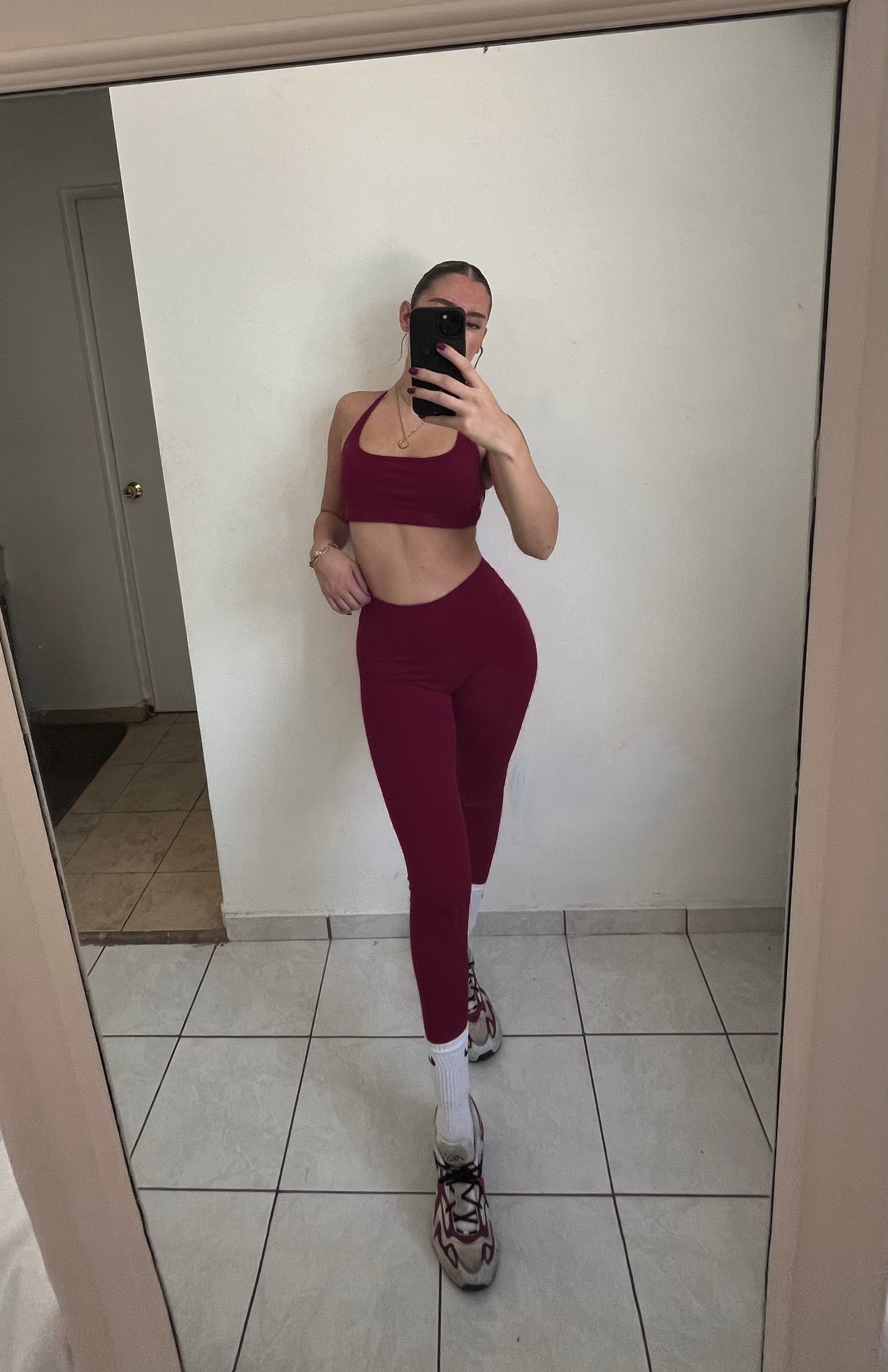 Set Wine Showy Top