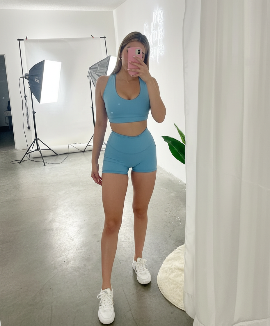 Set Baby Blue Mini short & Crossover