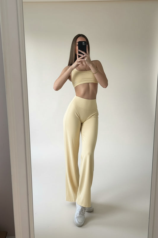 Set Butter Showy top & WIDE Leg