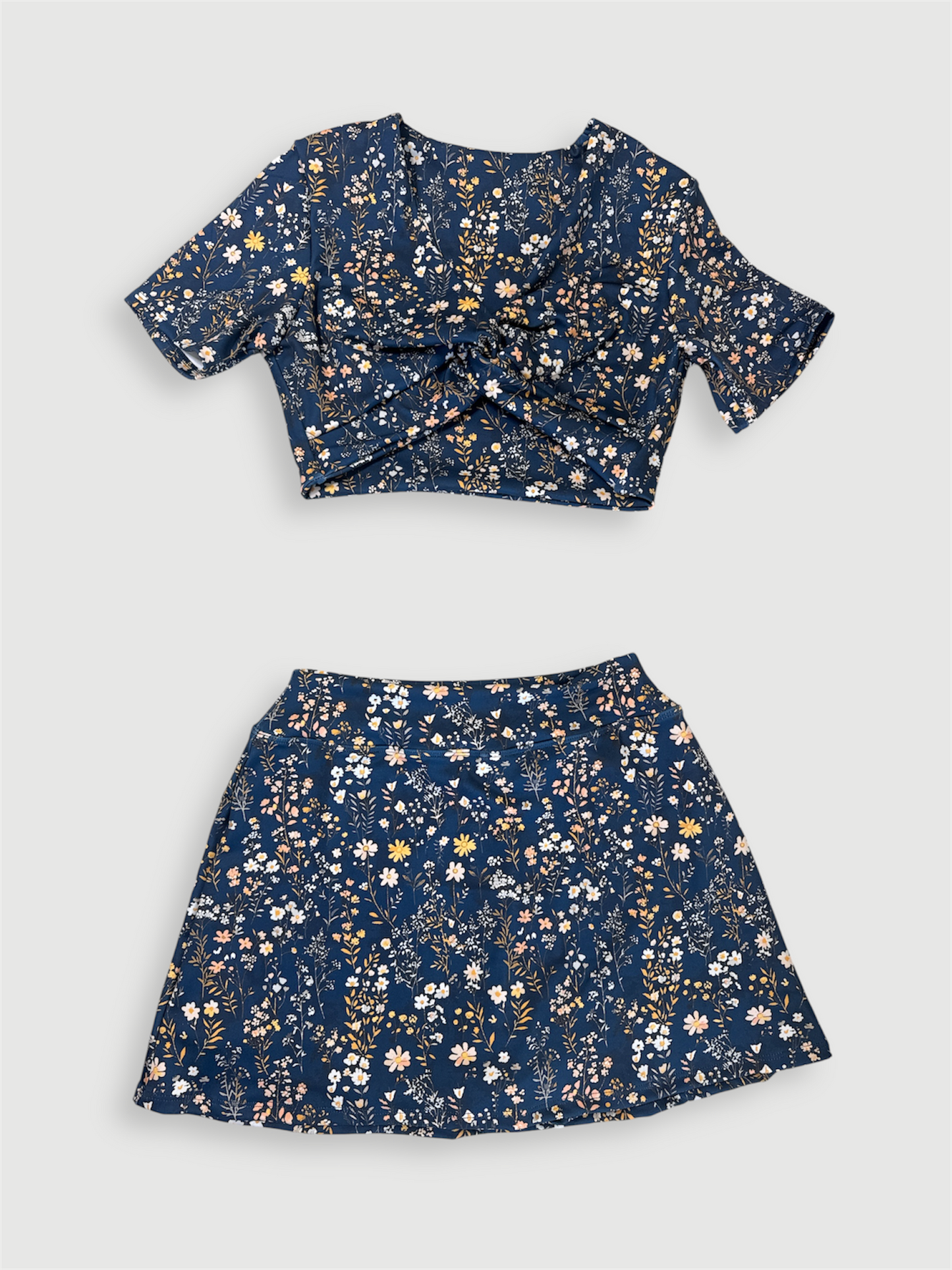 Set MoonBloom Knoty Crop & Skarela