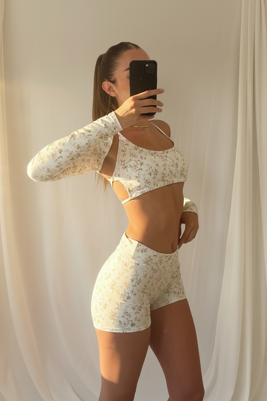 Set Gardenia Mini short W, Showy Top & Off Arms