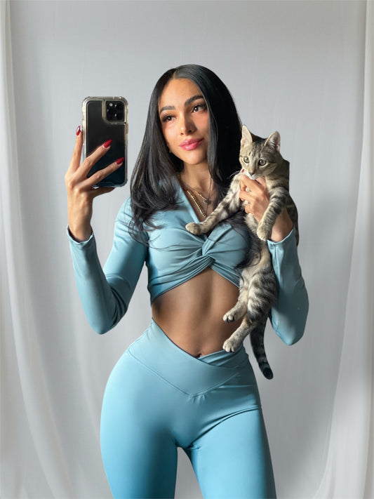 Set Baby Blue Knoty Top & Legg W