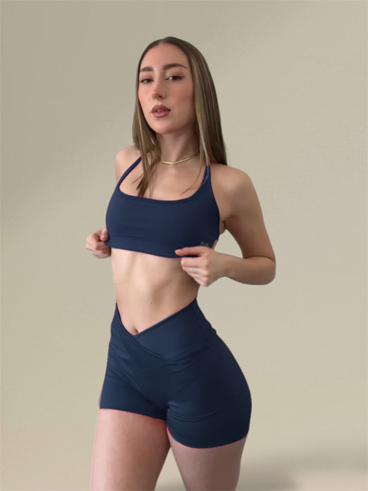 Set Midnight Mini short W & Showy Top