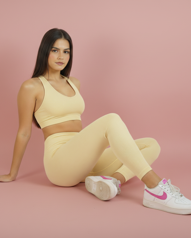 Set Butter Crossover Top