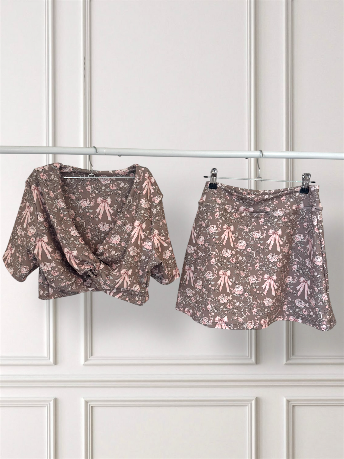 Set Florette Knoty Crop & Skarela