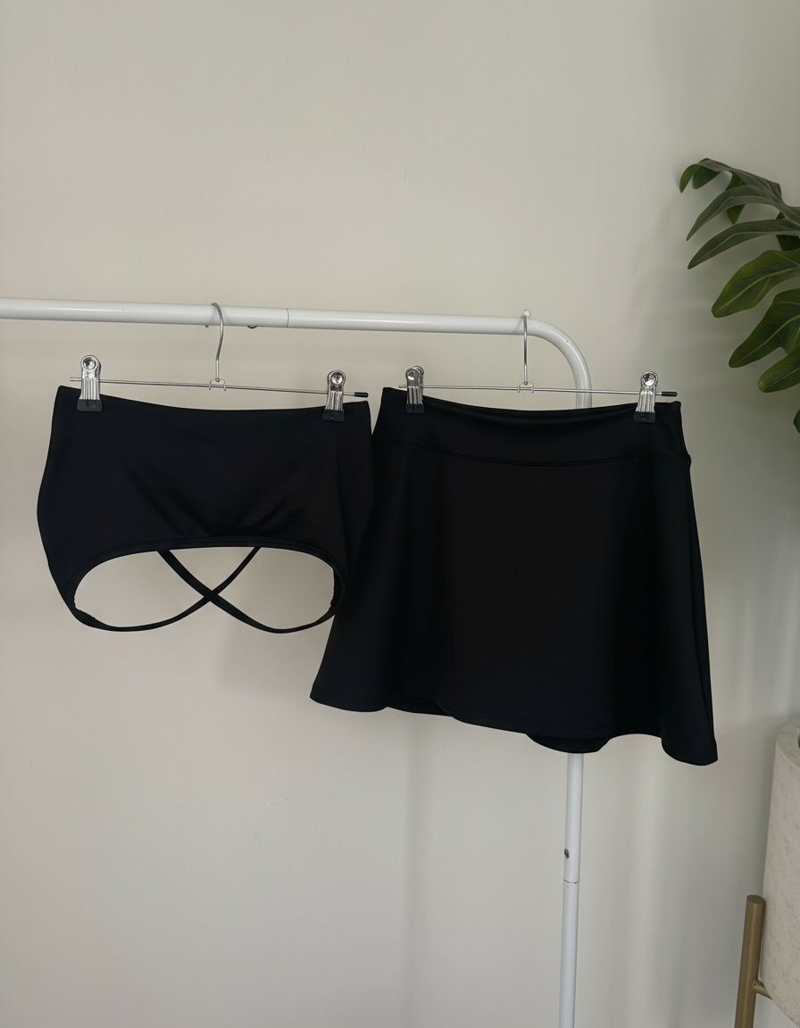 Set Black Showy Top & Skarela