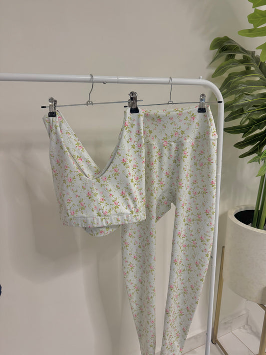 Set Gardenia Crossover Top & Legging